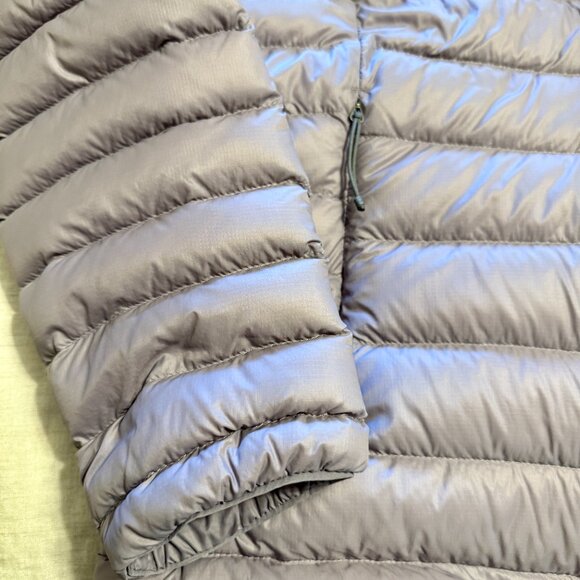PATAGANOIA Women's Down Sweater Jacket Rustic Purple Size LARGE (like new) - Picture 10 of 16